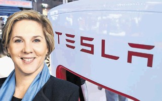 Nữ Chủ tịch của công ty xe điện Tesla: Không sợ thất bại