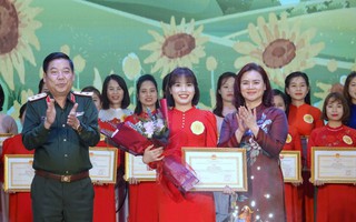 Tổng cục Chính trị khen thưởng các cô giáo mầm non dạy giỏi trong Quân đội