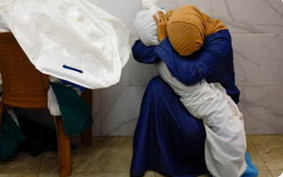 Bức ảnh đoạt giải Ảnh báo chí thế giới năm 2024 khắc họa nỗi đau của người phụ nữ trong chiến tranh