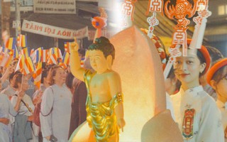 TPHCM: Hàng ngàn người tham gia Lễ rước kiệu Đức Phật đản sinh