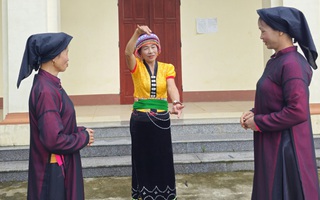 Những lão bà nỗ lực lưu giữ và truyền dạy di sản hát Xoan ở Phú Thọ