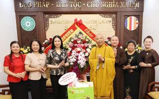 Hội LHPNVN chúc mừng Ban Trị sự Giáo hội Phật giáo Việt Nam tỉnh Lạng Sơn nhân Lễ Phật đản 2024