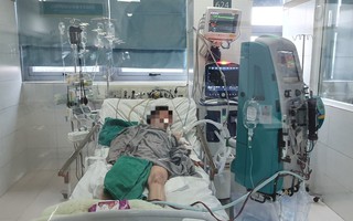 Sức khỏe các nạn nhân vụ cháy nhà trọ ở Hà Nội: Cụ bà 85 tuổi suy hô hấp nặng, phải thở máy