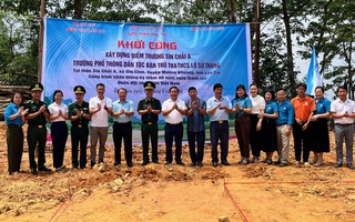 Xây điểm trường tặng trẻ em ở biên giới Lào Cai