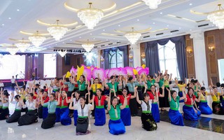 Xác lập Kỷ lục "Màn đồng diễn múa Xòe Thái diễn ra tại nhiều địa điểm nhất"