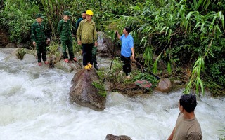 Lai Châu: 3 người bị lũ cuốn khi qua suối, một người mất tích