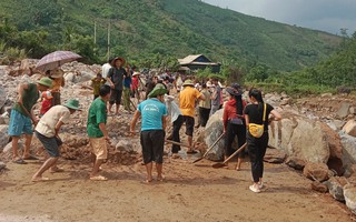 Yên Bái: Hội LHPN xã Phong Dụ Thượng huy động hội viên và người dân khắc phục hậu quả mưa lũ