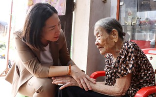 Hội LHPN Hà Nội thăm hỏi, tri ân Mẹ Việt Nam Anh hùng, nữ bệnh binh 