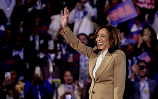 Phó Tổng thống Mỹ Kamala Harris chính thức trở thành ứng cử viên Tổng thống của Đảng Dân chủ