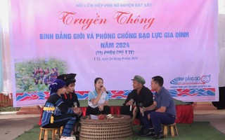 Hội LHPN Bát Xát: Truyền thông phòng chống bạo lực và bình đẳng giới ở chợ phiên