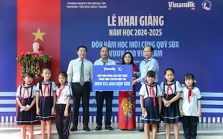 Ngày khai giảng đặc biệt từ Vinamilk và Quỹ sữa vươn cao Việt Nam dành cho các em học sinh khó khăn