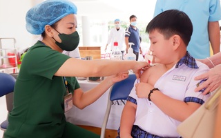 TPHCM: Tổ chức tiêm vaccine sởi cho trẻ tại trường học, phụ huynh ủng hộ