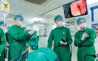 Giải quyết triệt để ung thư sớm đại trực tràng bằng kỹ thuật ESD tại Trung tâm Tiêu hóa MEDLATEC