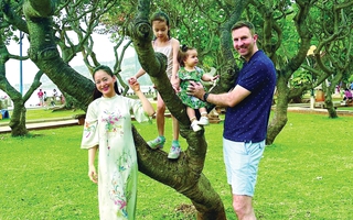 Diễn viên Lan Phương: Tôi và ông xã "tiền ai người đó giữ"