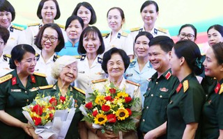 Phụ nữ Quân đội viết bản hùng ca bằng máu, nước mắt và nụ cười