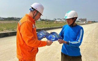 Hà Tĩnh, Hà Giang: Tập trung đảm bảo cấp điện mùa nắng nóng 2025
