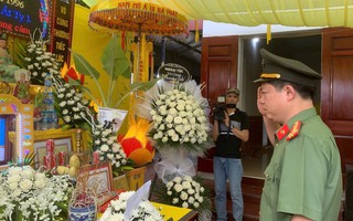 Cấp bằng Tổ quốc ghi công cho thiếu tá hy sinh khi bắt tội phạm ma túy