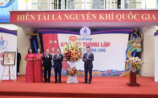 Kỷ niệm 60 năm thành lập ngôi trường giàu truyền thống "dạy tốt, học tốt" của Thủ đô