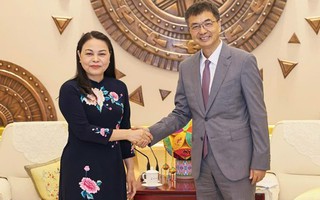 Phó Chủ tịch - Tổng Thư ký Ủy ban TƯ MTTQ Việt Nam hội kiến với Bí thư Khu ủy Quảng Tây, Trung Quốc