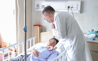 Cứu sống bệnh nhân bị nhiễm trùng huyết do nhiễm "vi khuẩn ăn thịt người"