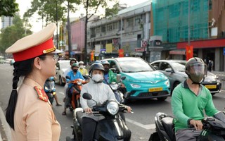 Phụ nữ Công an TPHCM góp sức bảo vệ an ninh, an toàn Lễ kỷ niệm 30/4