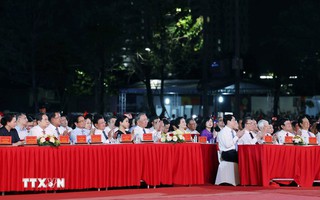 Tổng Bí thư Tô Lâm dự Chương trình nghệ thuật đặc biệt "Mùa Xuân thống nhất"
