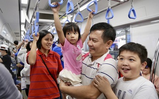 TPHCM: Miễn phí vé metro, xe buýt cho hành khách trong ngày 30/4
