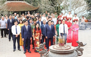 Lễ dâng hương tưởng niệm Tổ Mẫu Âu Cơ