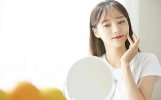 Giúp con tránh xa mỹ phẩm độc hại