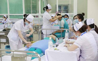 Khẩn trương đề xuất nâng mức phụ cấp ưu đãi nghề đối với viên chức y tế