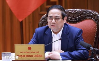 "Xây dựng các nghị định phân cấp, phân quyền mạnh cho chính quyền địa phương"