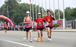 Bình Dương vận động được 27,5 tỷ tại giải chạy "Chung tay xóa nhà tạm, nhà dột nát"
