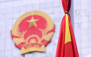 Treo cờ rủ, không tổ chức hoạt động vui chơi công cộng trong 2 ngày Quốc tang