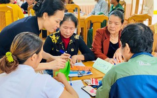 Tổ truyền thông cộng đồng làm việc theo chế độ tập thể