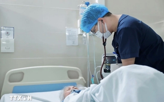 Covid-19 quay trở lại: Ai cần điều trị tại bệnh viện nếu mắc virus?