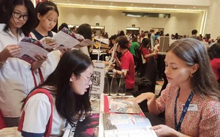 Mỹ dừng phỏng vấn thị thực du học: Học sinh "sốc" vì đối mặt với nguy cơ trượt đại học