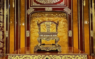 Thành lập Hội đồng phục chế bảo vật quốc gia Ngai vua triều Nguyễn