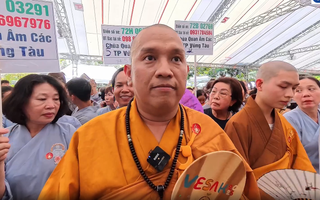 TPHCM: "Biển" người xúc động chiêm bái Xá Lợi Trái tim Bồ tát Thích Quảng Đức