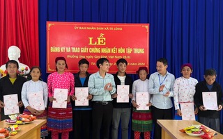 Đăng ký kết hôn tập trung góp phần thay đổi nhận thức của người dân vùng cao nguyên đá