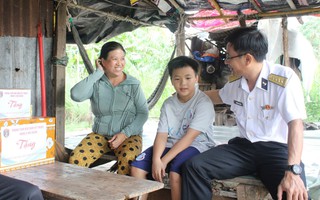 Hiệu quả từ mô hình "1.000 đồng nâng bước con ngư dân đến trường"
