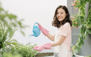 Dọn dẹp căn nhà để khỏi mắc kẹt trong không gian buồn bã của mình