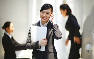 Nhật Bản lập "kỷ lục" với 80% các bà mẹ đi làm
