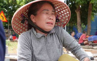 Nước mắt khi cơn lũ quét qua