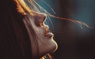 Con gái bị lừa hàng trăm triệu, không dám bước chân ra khỏi nhà