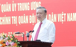 Tổng Bí thư: Xây dựng Quân đội vững mạnh về chính trị, gắn bó máu thịt với nhân dân