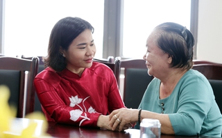 Chủ tịch Hội LHPNVN tri ân Mẹ Việt Nam anh hùng, người có công, gia đình chính sách tại Gia Lai