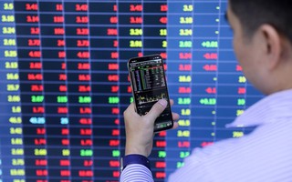 Chứng khoán chịu áp lực bán tháo mạnh chưa từng có