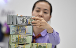 Lý do VNĐ giảm giá dù đồng USD suy yếu