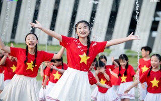50 em nhỏ hát "Vút bay lên Việt Nam" mừng 80 năm Quốc khánh 2/9