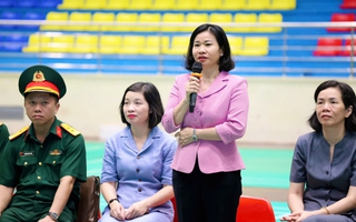 Chủ tịch Hội LHPNVN Nguyễn Thị Tuyến thăm, động viên khối Phụ nữ Việt Nam tham gia diễu hành A80